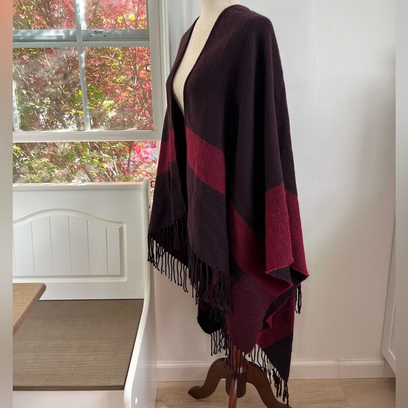 Soft Surroundings Burgundy Striped 100% Acrylic Pullover Tasseled Poncho - Picture 4 of 8